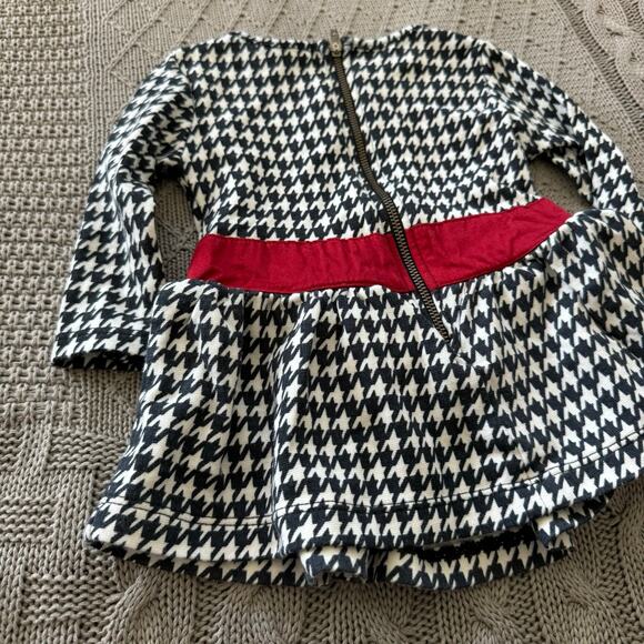 Persnickety houndstooth Peplum Top ~ 3 - Picture 7 of 9